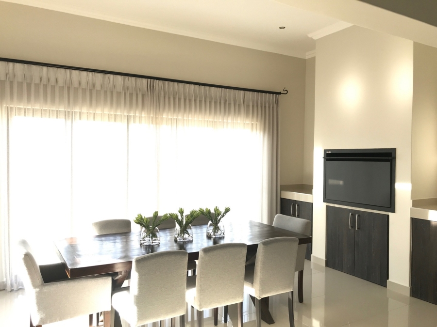 To Let 4 Bedroom Property for Rent in Parklands North Western Cape